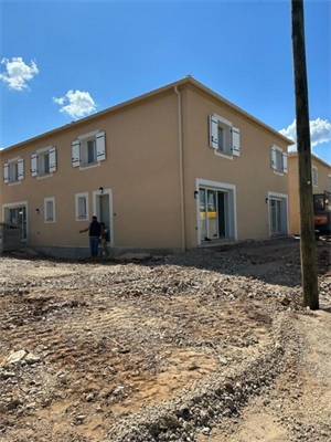 maison à la vente -   83740  SAINT MAXIMIN LA SAINTE BAUME, surface 65 m2 vente maison - UBI427135040